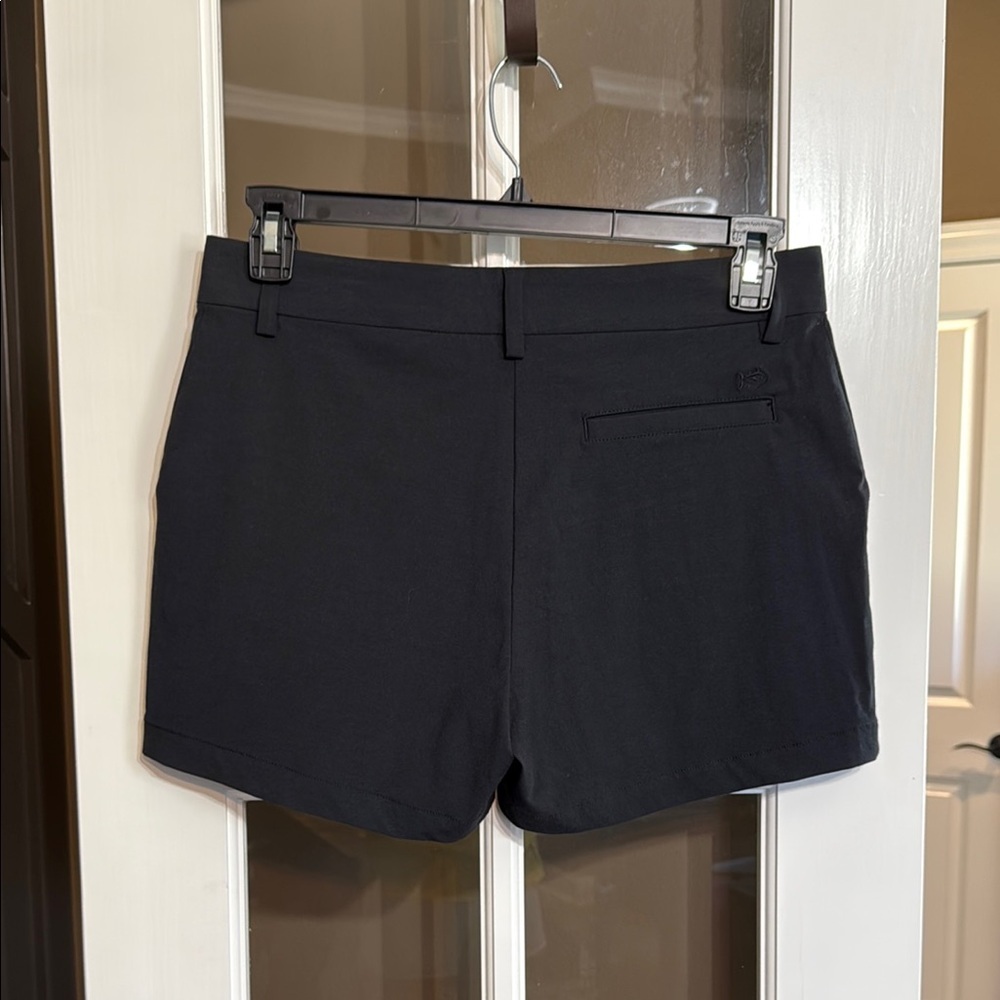 SOUTHERN TIDE Black Flat Front Shorts Size 6 - Picture 3 of 13